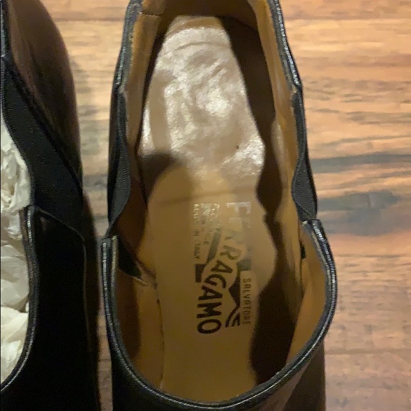 Salvatore Ferragamo booties - Picture 2 of 6